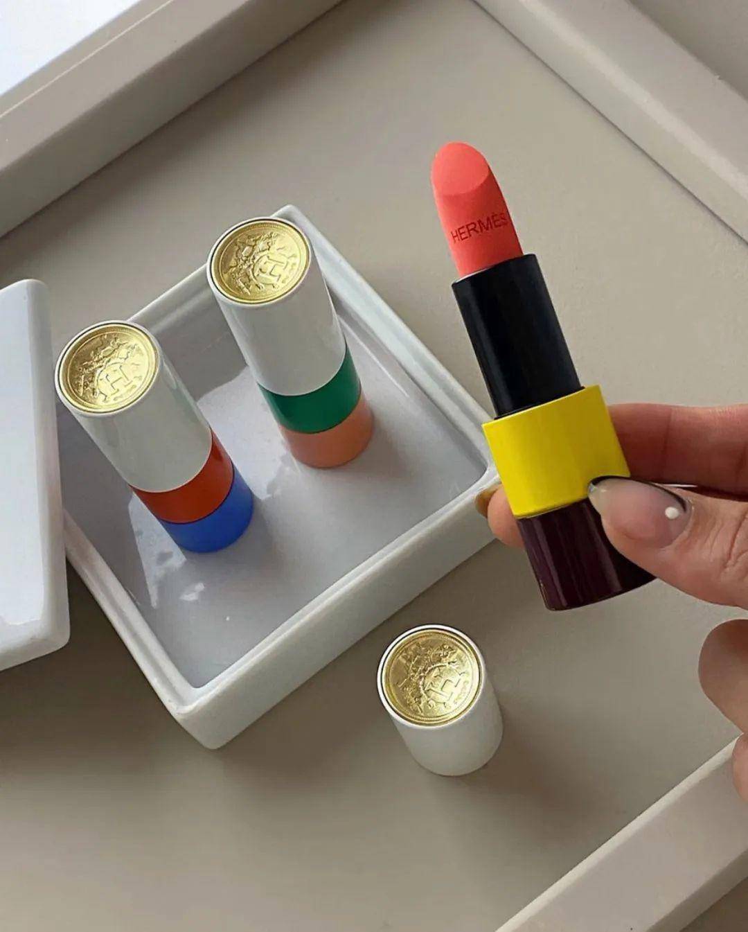 爱马仕口红真正的口红界爱马仕,爱马仕21号口红普通版和限量版