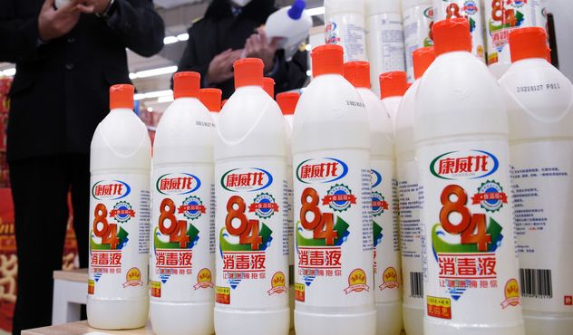 洁厕剂和84消毒液有什么反应,吸入洁厕灵和84消毒液气体怎么办