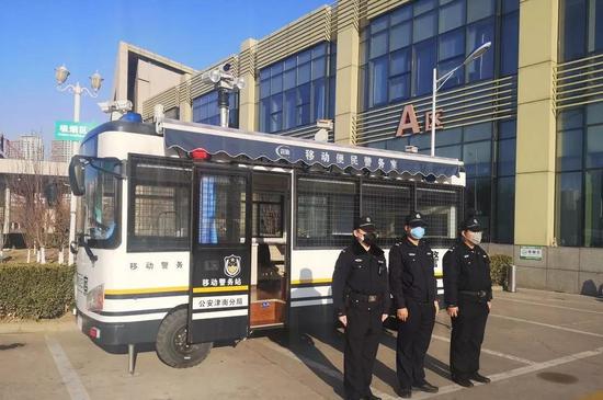 一抹藏蓝一道防线*徽警**闪耀在天津疫情防控一线