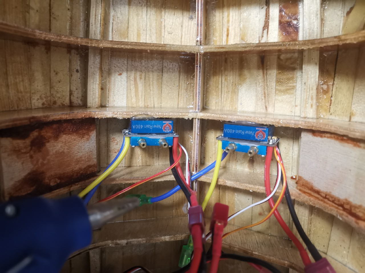 diy钓鱼打窝船,自制钓鱼打窝船外壳图纸