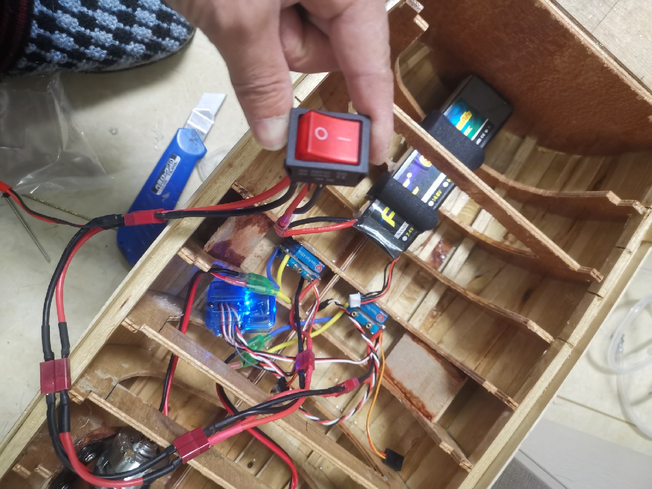 diy钓鱼打窝船,自制钓鱼打窝船外壳图纸