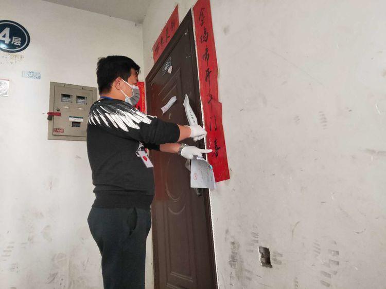 群众点单志愿者接单,志愿者变身代购员便民举措暖人心