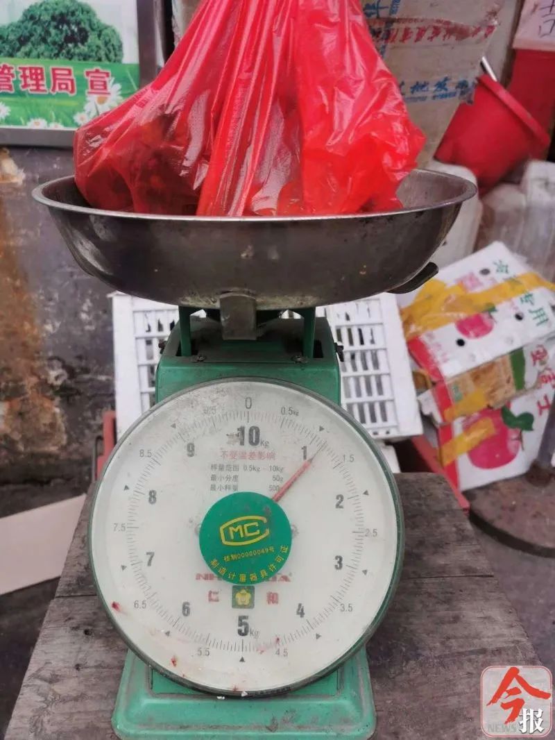 坑坑坑！柳州女子网购山竹，拿到手竟有一半是冰，快看你买过吗？