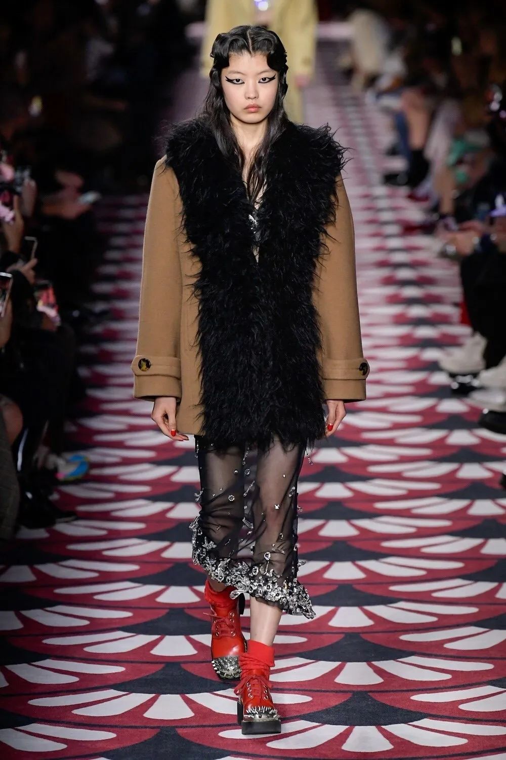 刘雯接班人？新生代国模正当道，霸屏还得是“中国制造”