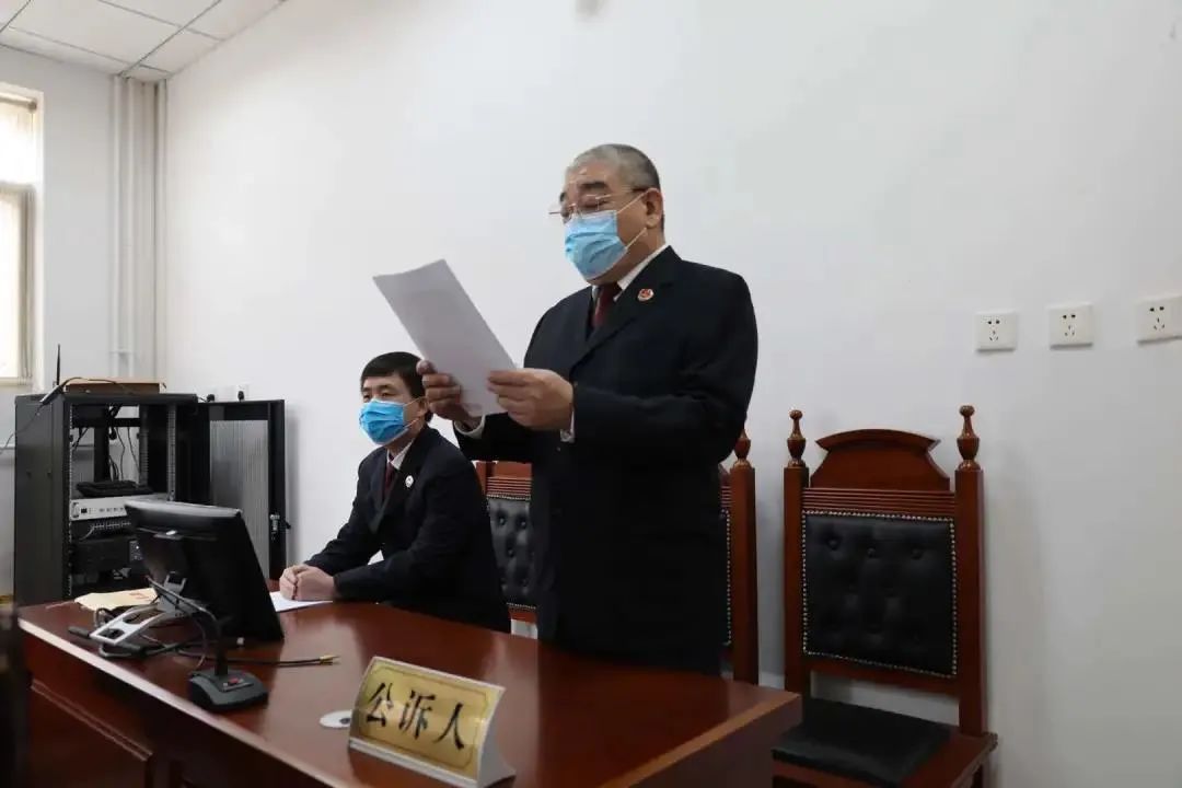 殴打医护人员属于什么违法,殴打涉疫工作人员