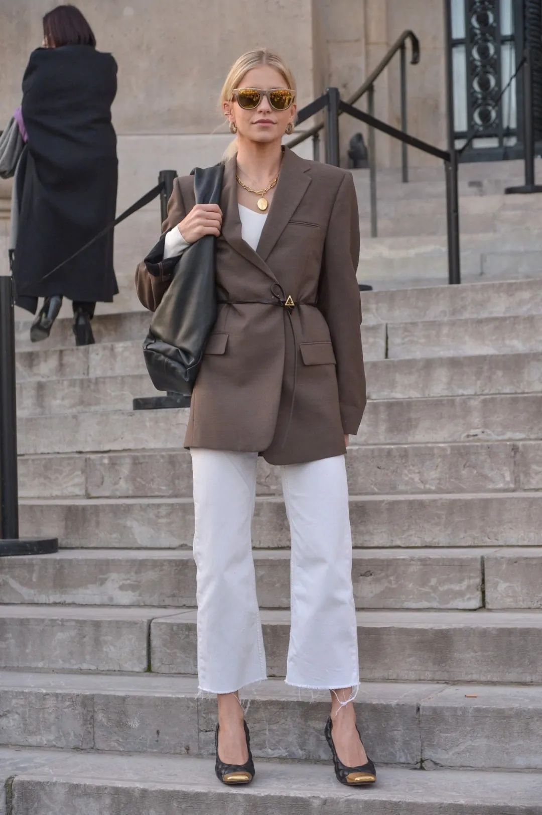 恢复通勤后，报复性连穿一个月西装