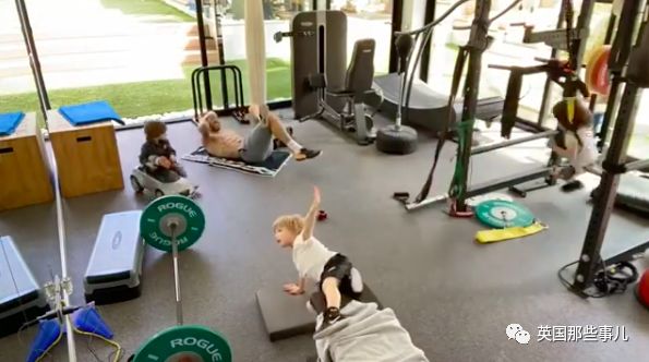 疫情期间被隔离的网红,隔离期间的明星