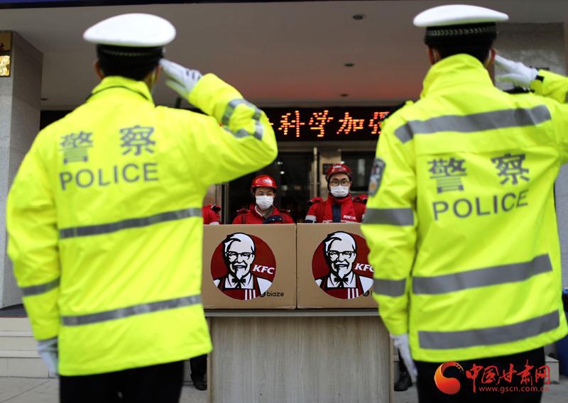 肯德基送去疫情爱心餐,暖心服务肯德基