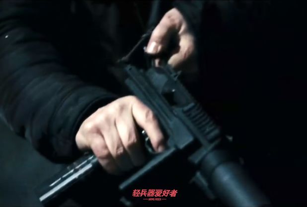 德国战术电影看过吗？《孤胆保镖》硬汉大叔和少女的枪械盛宴「电影*器武**解析」