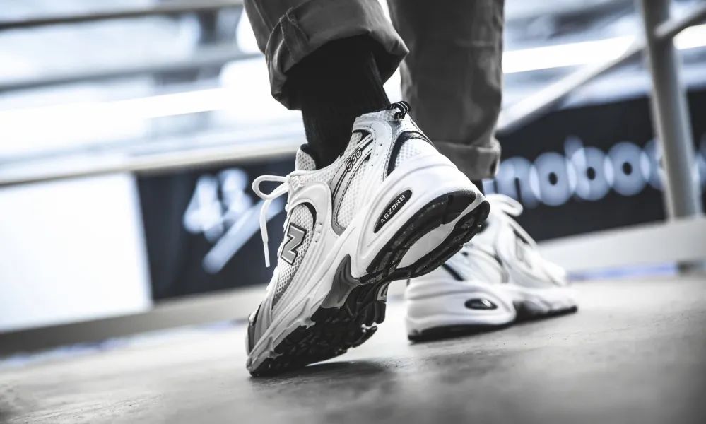 我谨慎翼翼地藏起这双“钻石鞋款”丨《每周冷门球鞋大赏》