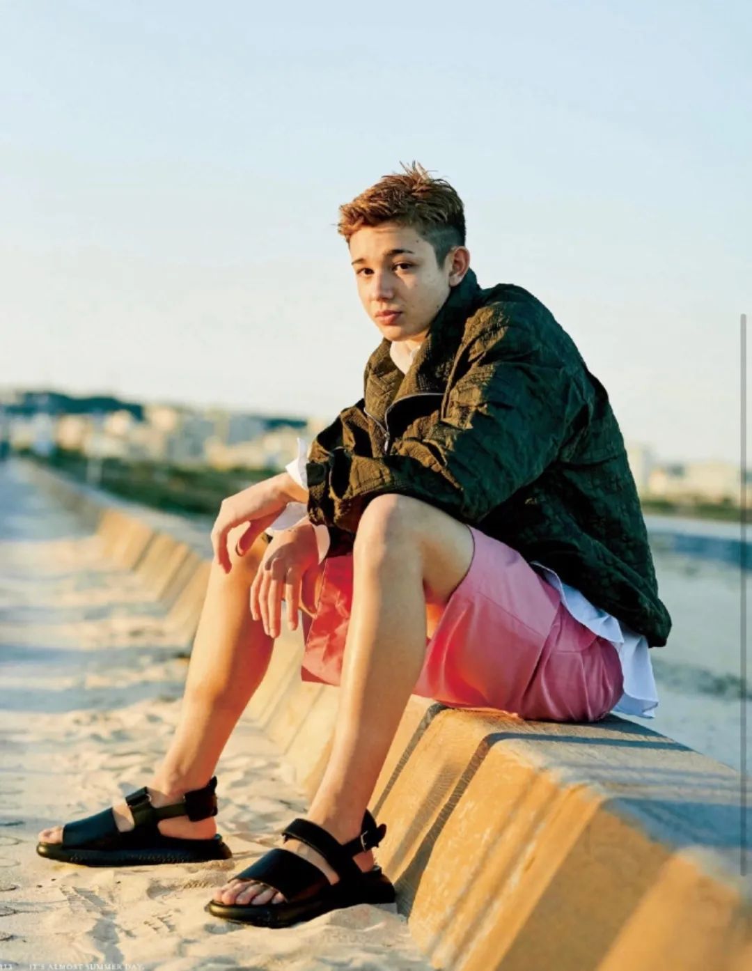 *男猛**日记：淡黄的长裙，蓬松的头发是什么鬼...我们就不吃这套