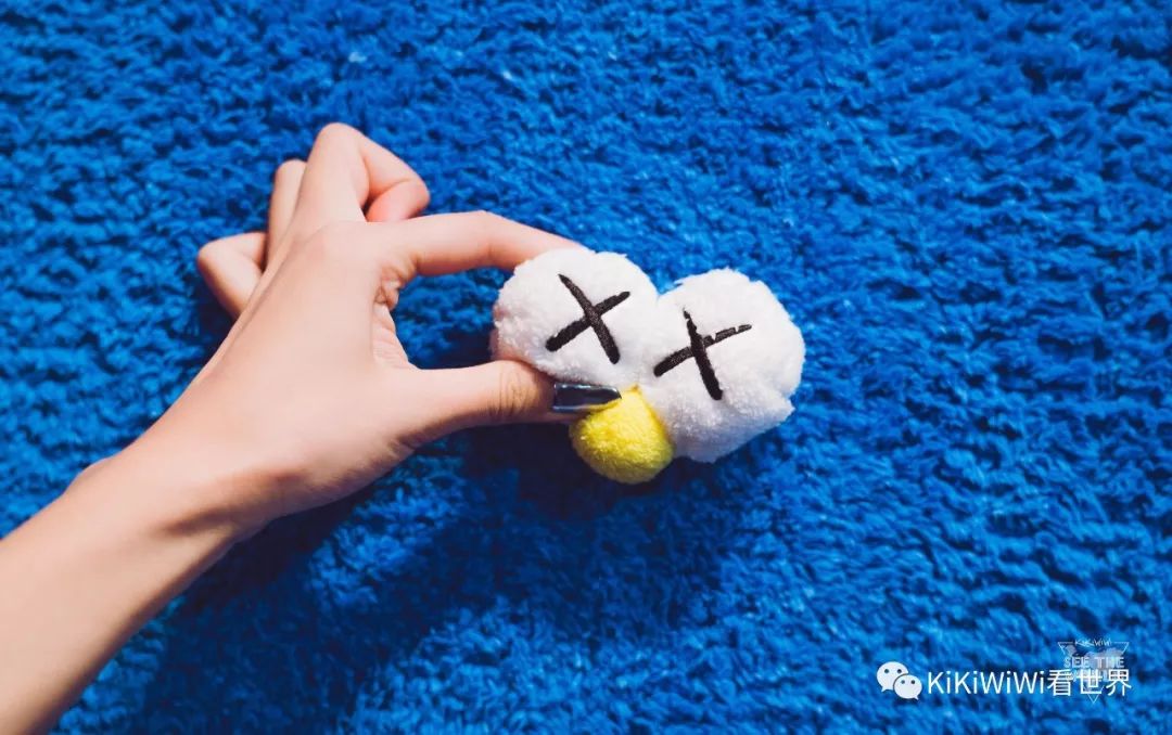 金秋澳洲行|被恶搞还求翻牌子？KAWS---一个被大牌「偏爱」的艺术家