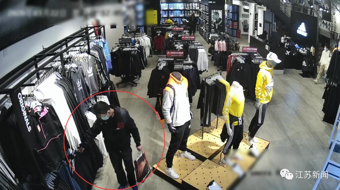 男子开网店卖鞋,男子开网店一年80万块钱