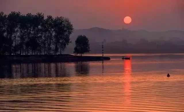 长沙橘子洲什么时候去人不多,长沙橘子洲值得去吗