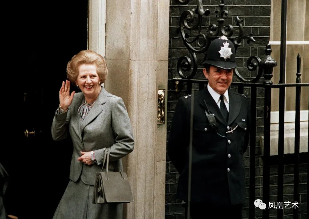 凤凰艺术收藏与展示,凤凰艺术门票