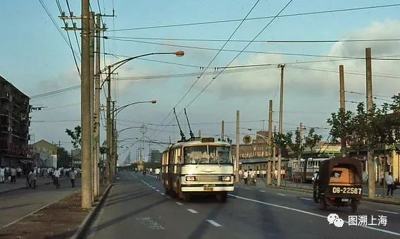 记忆公交车细节,记忆中的24路公交车