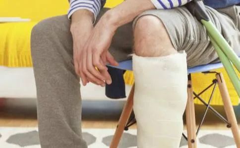 骨折护理四大误区需警惕,骨折愈合过程中的四大误区