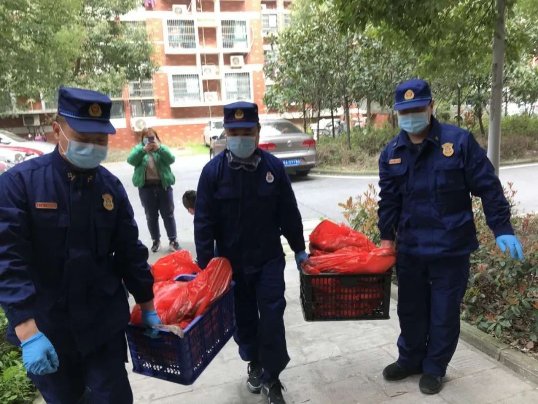火焰蓝扛起一线防疫消杀大旗,援汉火焰蓝温暖硚口战疫