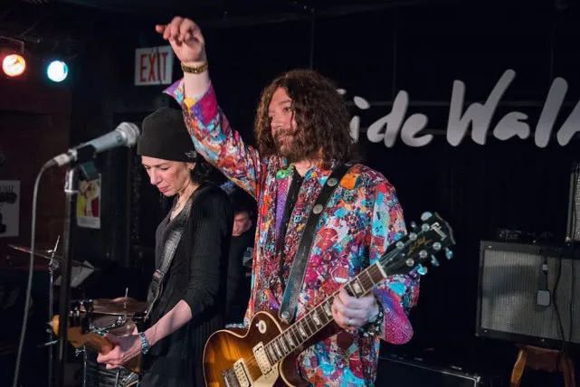 全球因新冠肺炎死亡的名人,感染新冠去世的10位明星