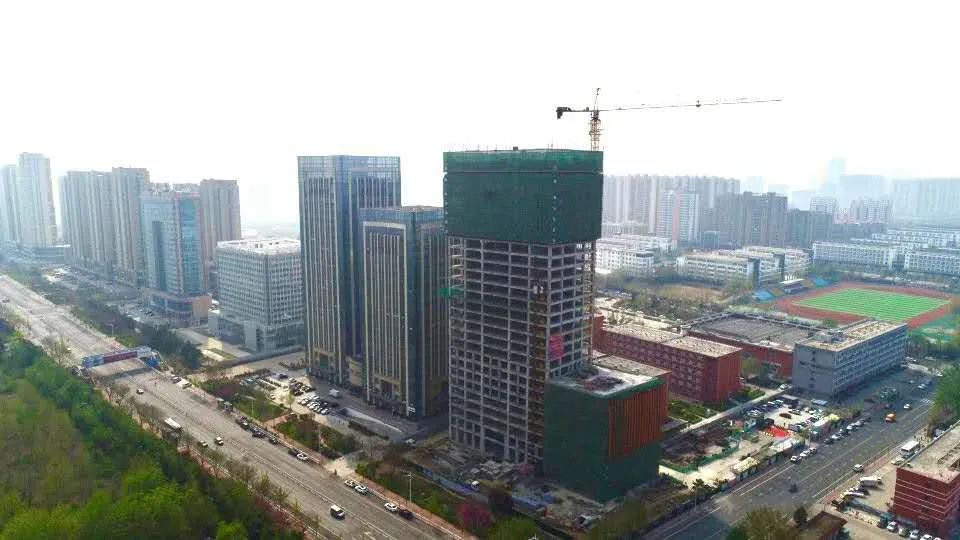 封顶了！日照大学城这个教育配套项目火爆来袭