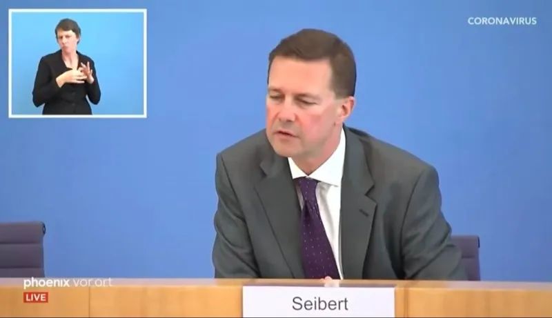 一盆冷水浇到透心凉,一盆凉水浇过去视频