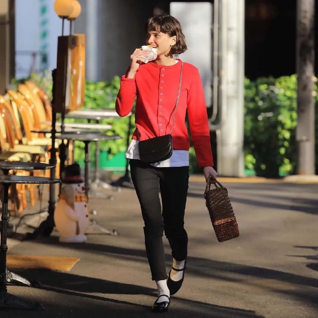 虽然拥有200双鞋，但我平时穿得最多的还是这双