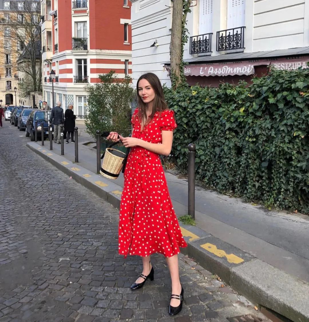 虽然拥有200双鞋，但我平时穿得最多的还是这双