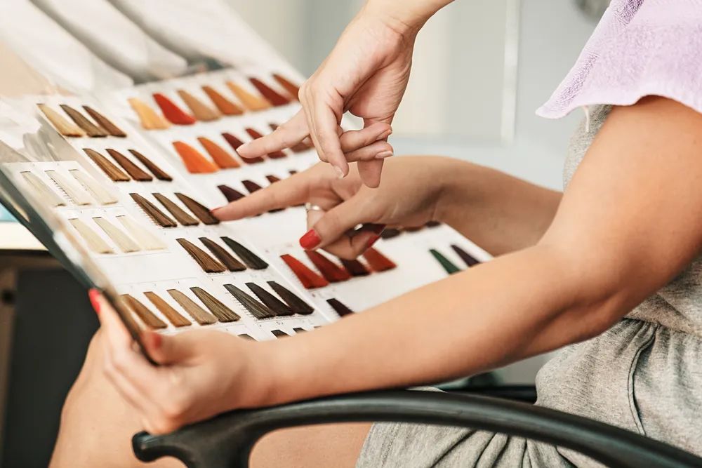 简单好染的染发剂,在家染发纯天然染发剂冷棕色