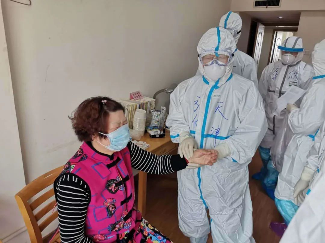 张伯礼说给中医一块阵地,张伯礼开给医生药方