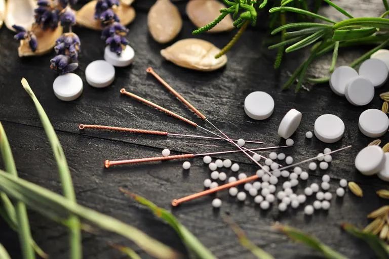 传统的中医针灸治疗更年期综合征|《更年期的聪颖》第六章第3节