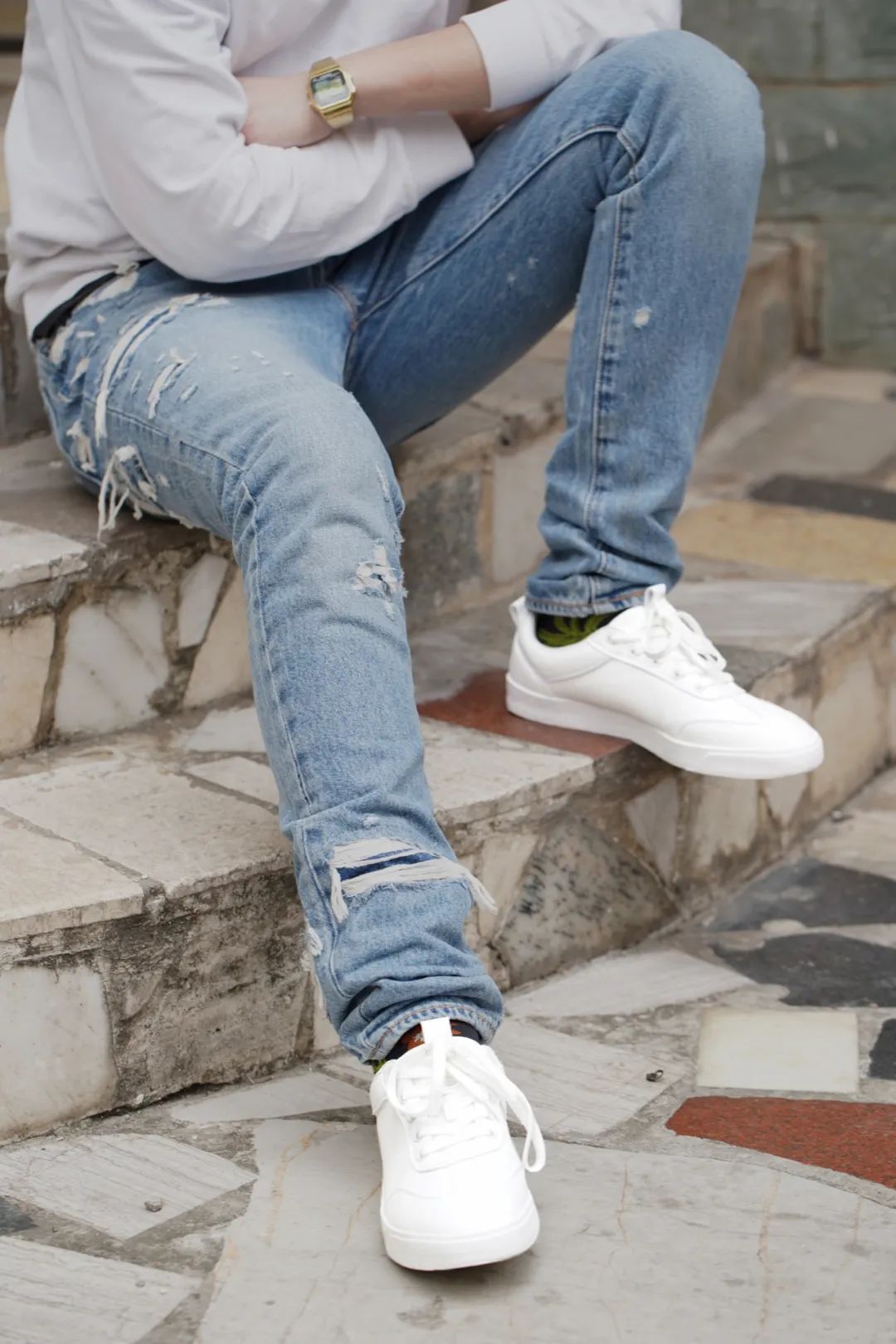 什么牌子小白鞋比较耐穿不累脚呢,小白鞋哪个款好穿舒服耐穿