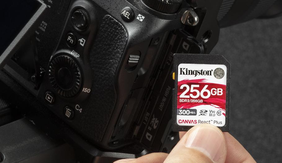 摄影用什么储存卡最好,摄影师拍照不带存储卡