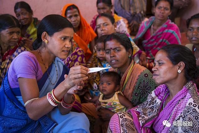 印度90万“娘子军”人肉阻挡新冠：没钱没口罩，命不值1美元