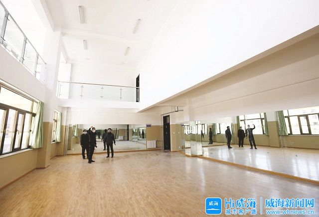 新新校舍连着幸福上学路