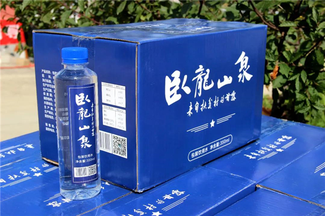 双岛卧龙村：古村蝶变，泉甜、果香，甜蜜产业味道长