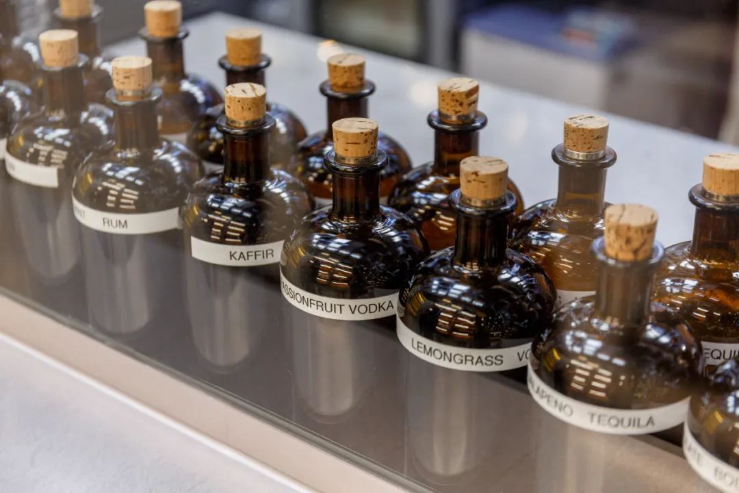 梁朝伟喝什么酒一杯倒,梁朝伟酒好喝是因为他难喝台词