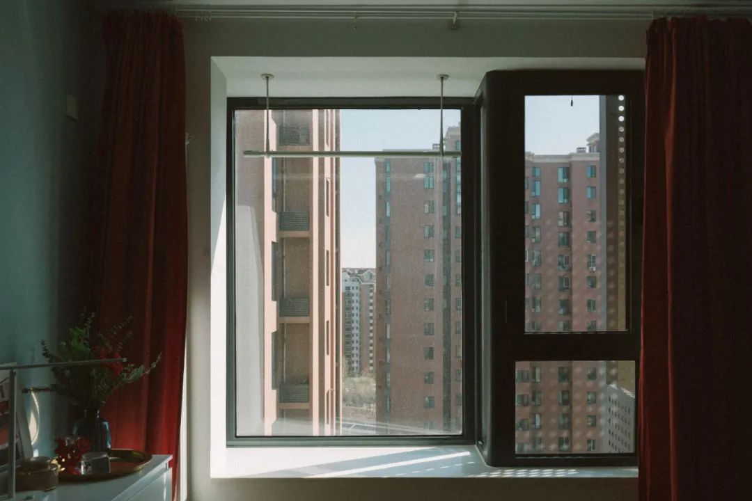 小家、乱家1秒变干净的方法被她找到了！都给老娘进柜