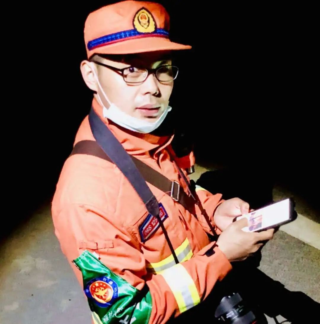 森林消防守护绿水青山,森林防火守护绿水青山绘画