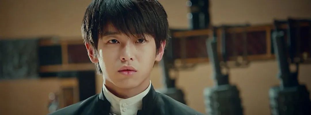 比起偶像恋爱，欺骗更令人伤心吧？