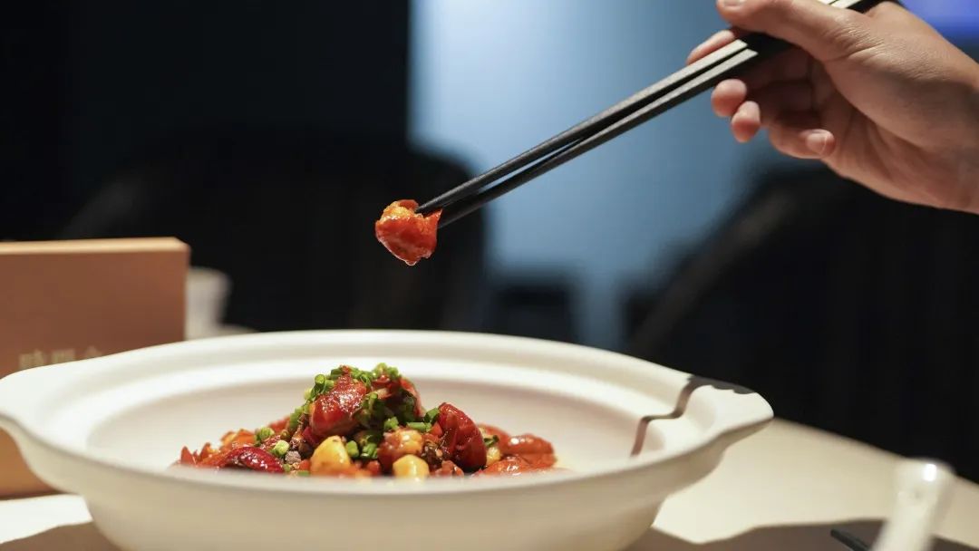 晚上千万不要一个人出去漫步,晚上超过几点不要一个人出门