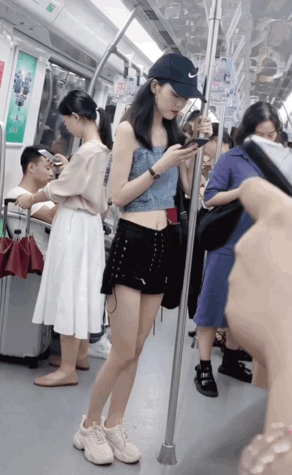 夏季脱毛用它，10分钟肌肤光滑细腻，白2度