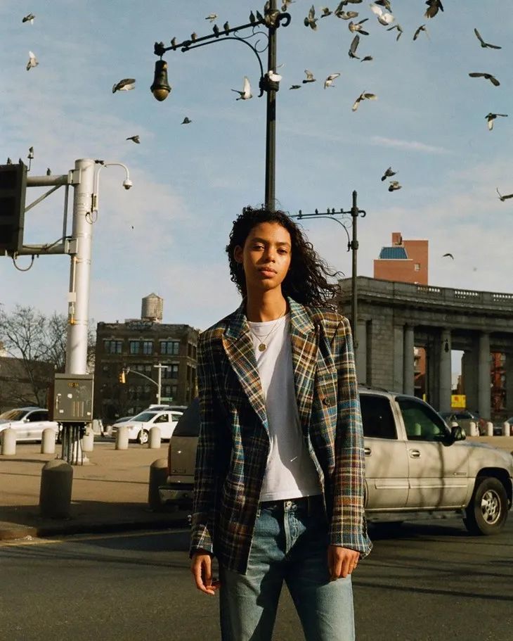 白Tee的“鄙视链”赤裸裸，1000的就比100好？