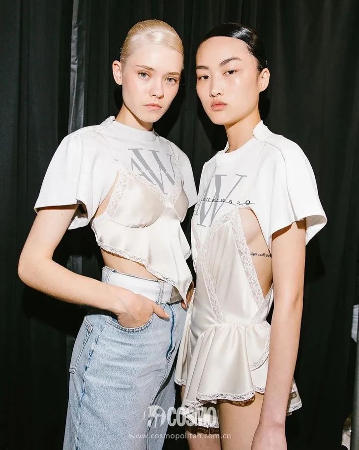 白Tee的“鄙视链”赤裸裸，1000的就比100好？