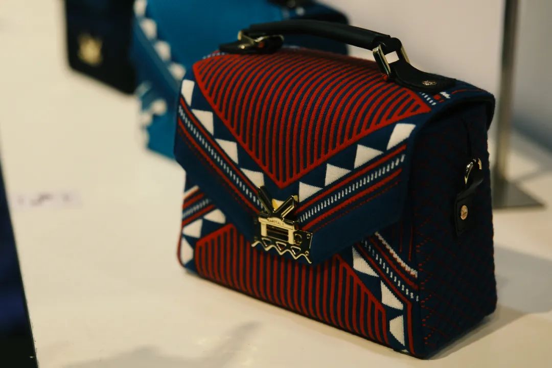 MEDIAVOICE|在上海时装周MODE上，我们找到了这些新设计