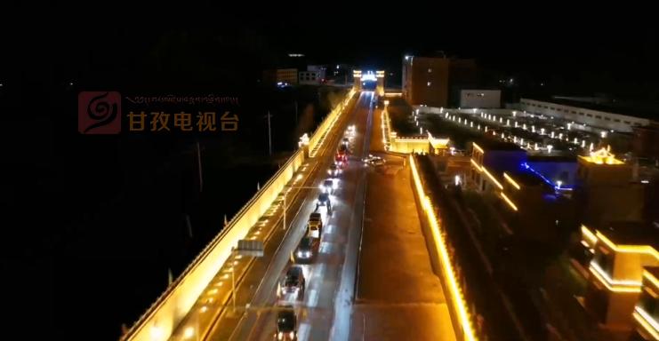 领略藏文化魅力，格萨尔王城景区恢复迎客