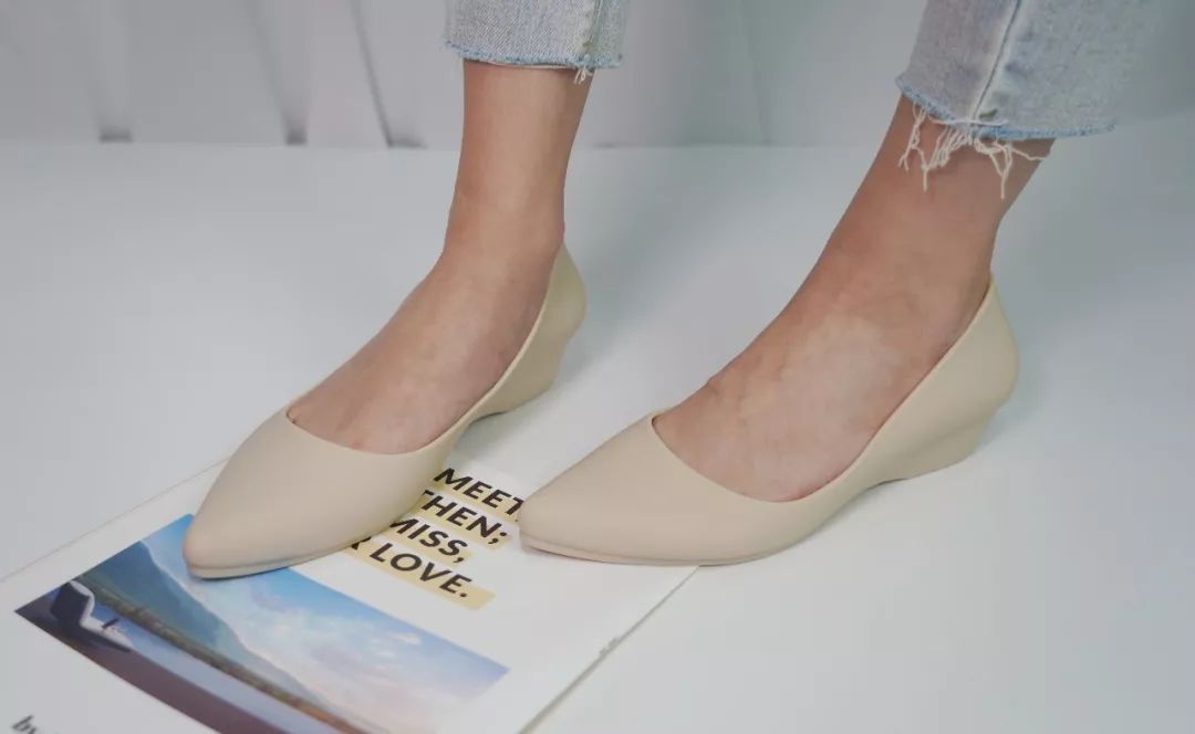 夏季不闷脚舒适防滑懒人鞋,平底鞋超软防磨脚