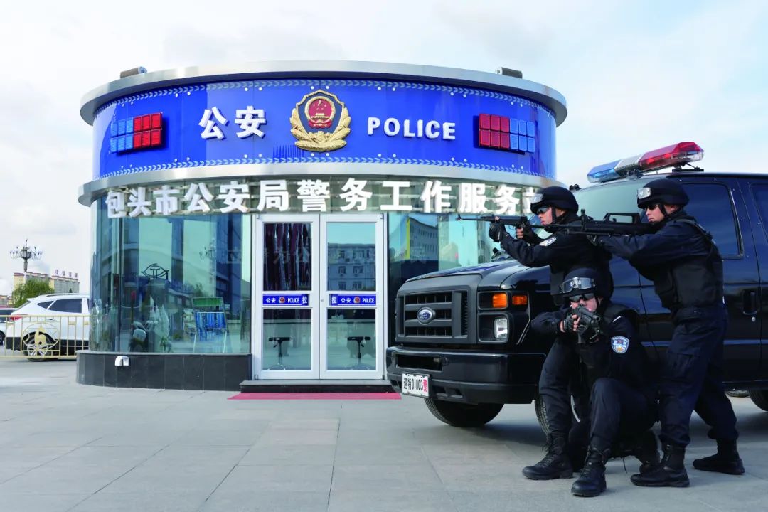 涓や釜灞忛殰蹇犺瘹鍗＋,浠栦滑鏄煎鍧氬畧鍙负绛戠墷闃茬嚎