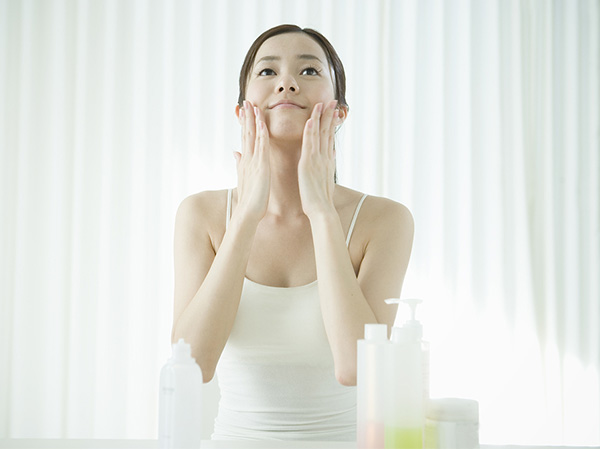 28岁脸上毛孔粗糙怎么治,男士脸上皮肤粗糙毛孔大用什么