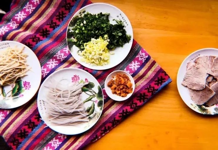 山东人游山东|“锦上添花”特色美食来山东开启寻味之旅