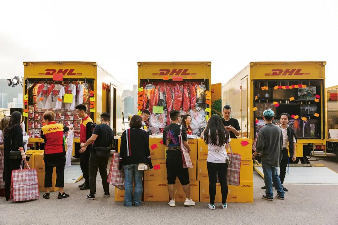 周末不知道去哪购物,明天我们去购物英语